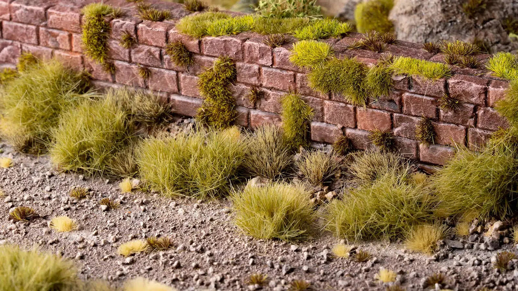 Gamers Grass Wild Dry Green XL 12mm Tufts For Mini Bases (36) Per Pack GG12-DG