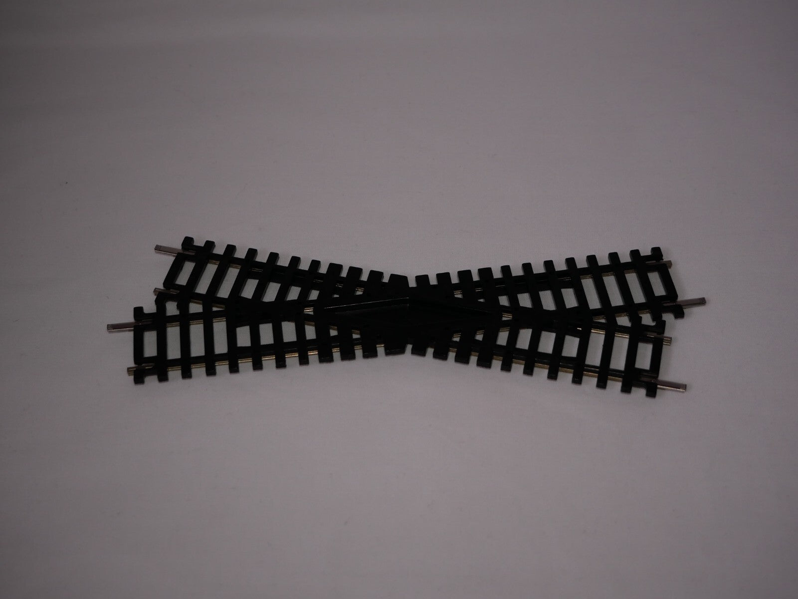 Hornby 1:76 Model Railway Track Single Piece Right Hand Diamond Crossing - R615