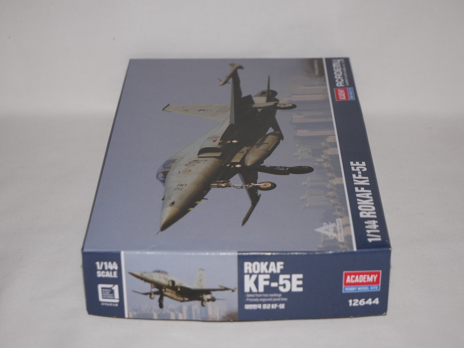 Academy Plastic Model Kits 1:144 Scale ROKAF KF-5E Tiger II Fighter Jet - 12644