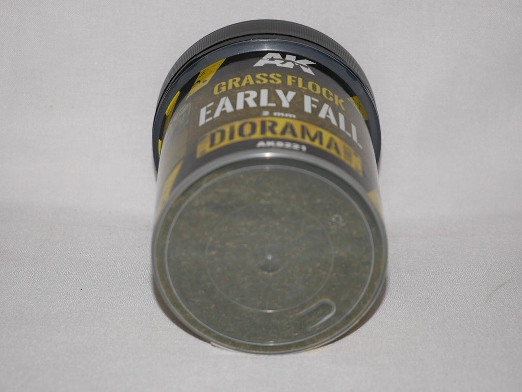 AK Interactive Diorama Series 2mm Early Fall Grass Flock 250ml Tub - AK8221