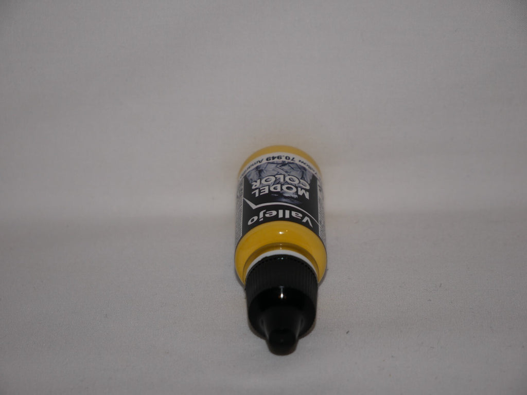 Vallejo Model Color Light Yellow Acrylic 18ml/0.60 fl oz Dropper Bottle - 70.949