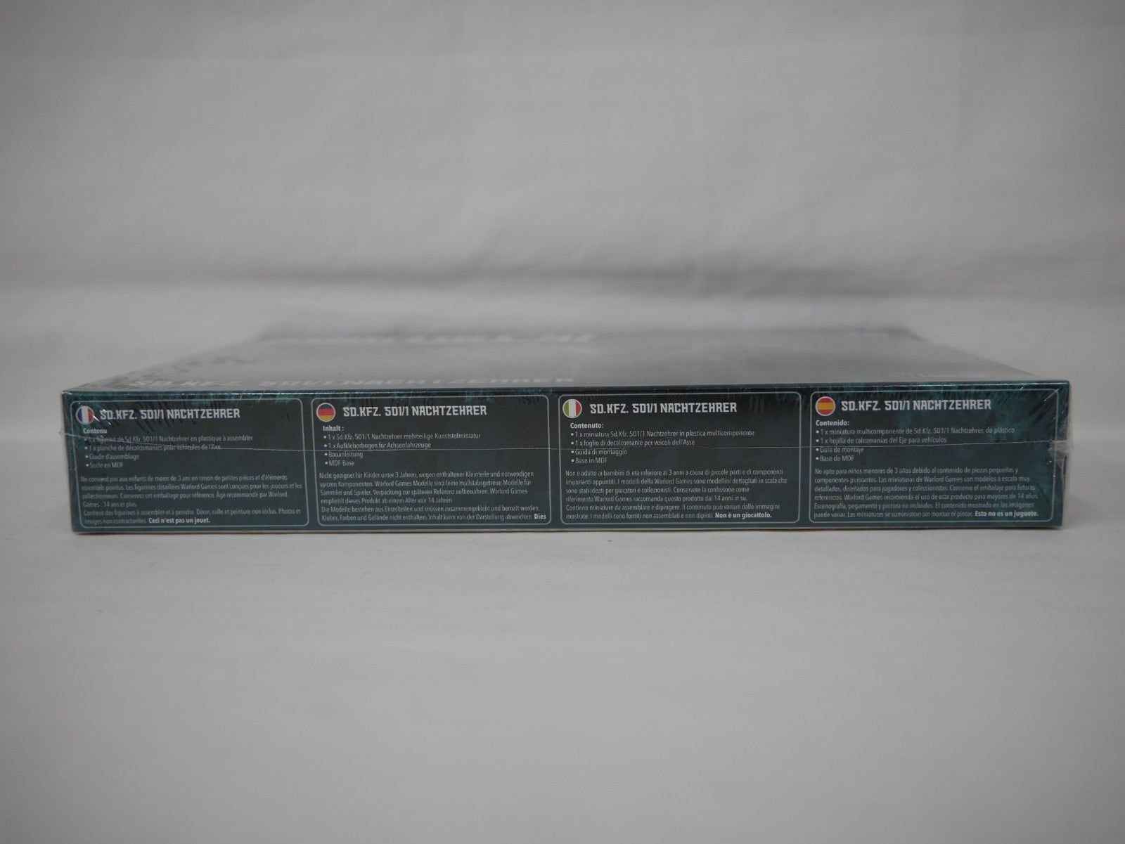 Warlord Games Konflikt 47 1:56 Scale Axis Sd.Kfz. 501/1 Nachtzehrer - 452010205
