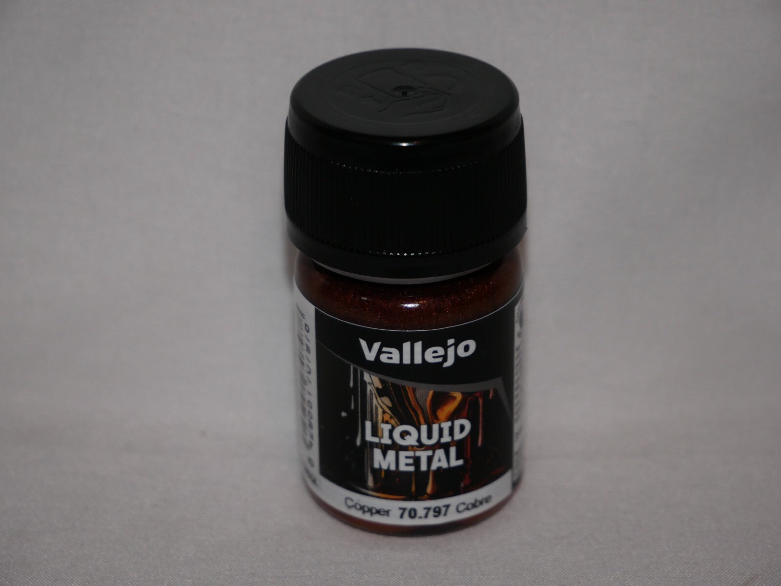 Vallejo Liquid Metal Copper Metallic Alcohol Based 35ml / 1.15 fl oz - 70.797
