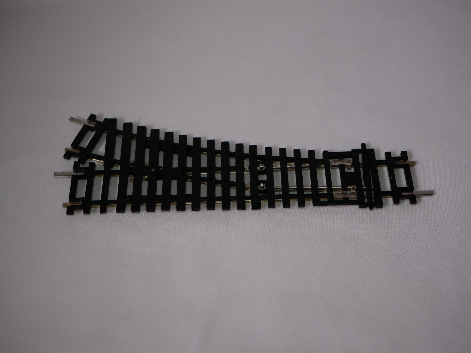 Hornby 1:76 Scale Hobby Model Railway Track Single Piece Left Hand Point - R8072