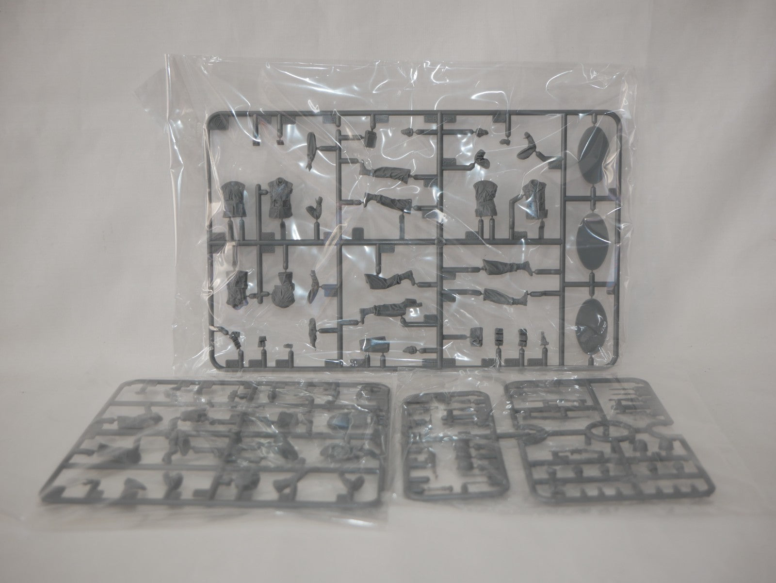 Tamiya Military Miniatures 1:35 Scale WWII US Infantry Scout Figures Set - 35379