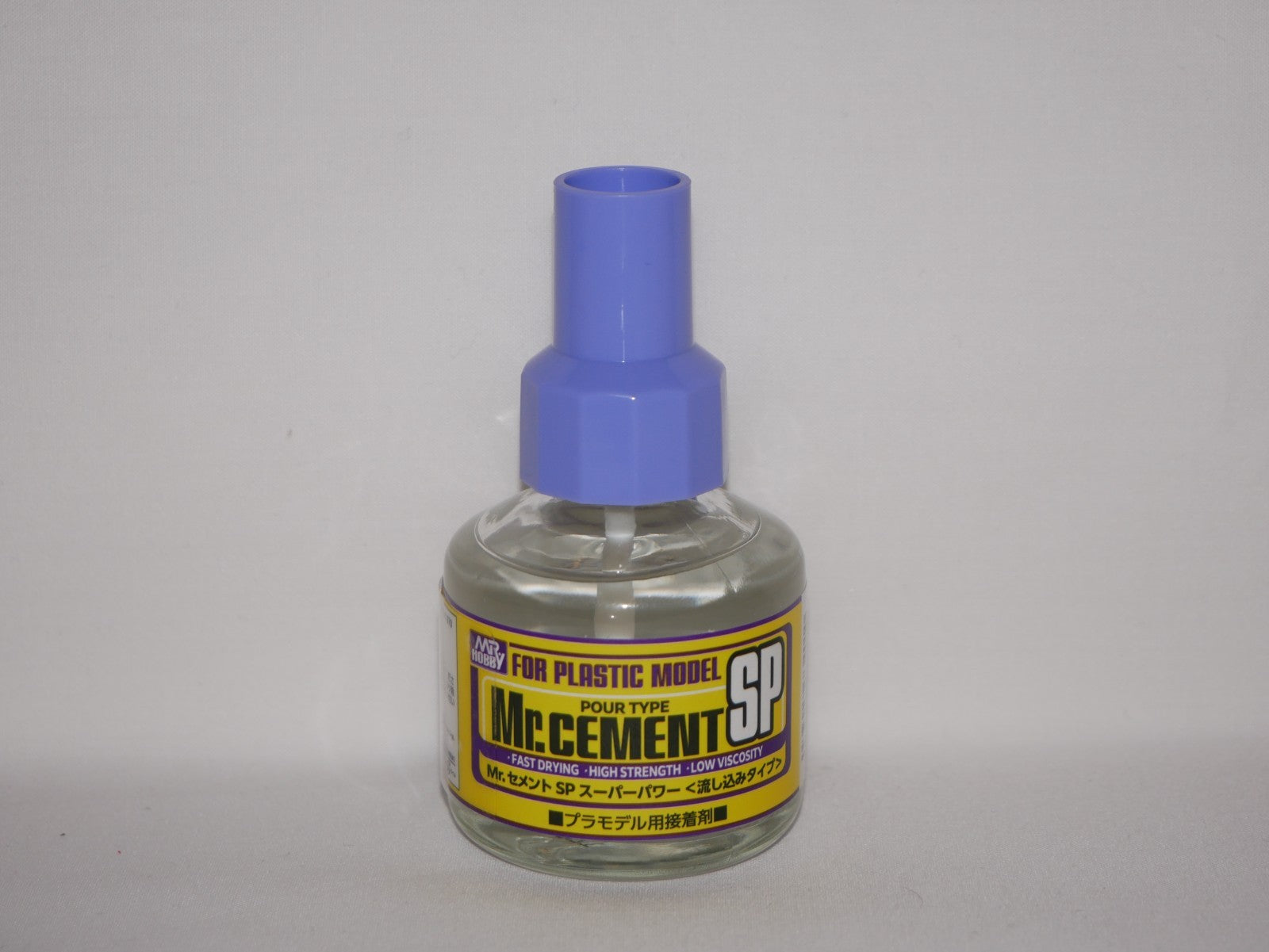Mr Hobby Mr Cement SP (Super Power) For Plastic Kits 40ml Glass Bottle - MC-131