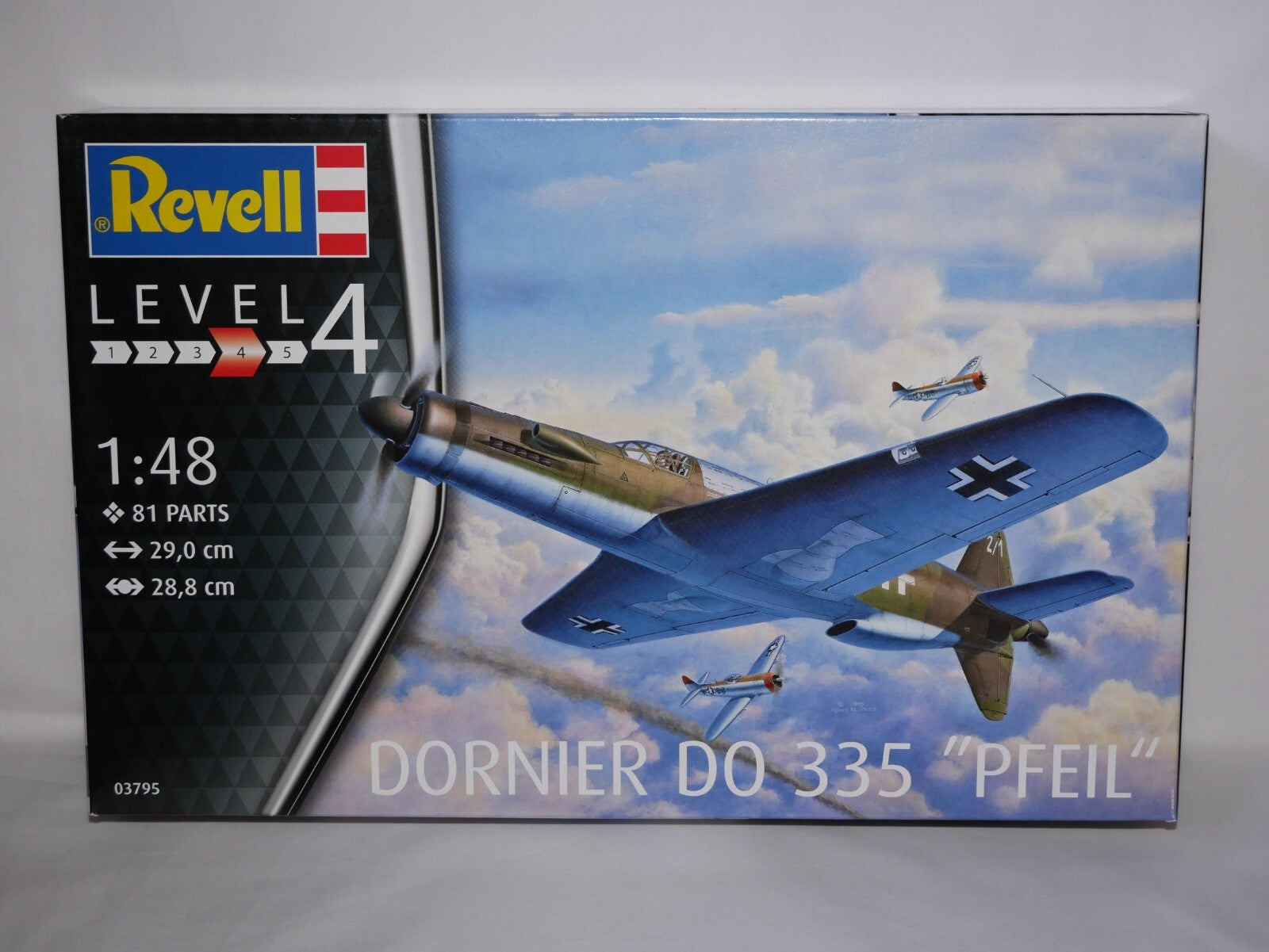 Revell 1:72 Scale Dornier Do 335 "PFEIL" Model Aircraft Kit Skill Level 4 03795