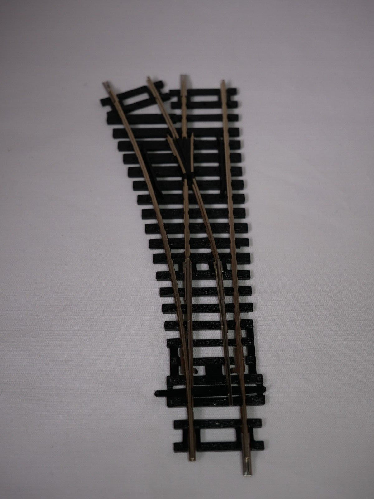 Hornby 1:76 Scale Hobby Model Railway Track Single Piece Left Hand Point - R8072