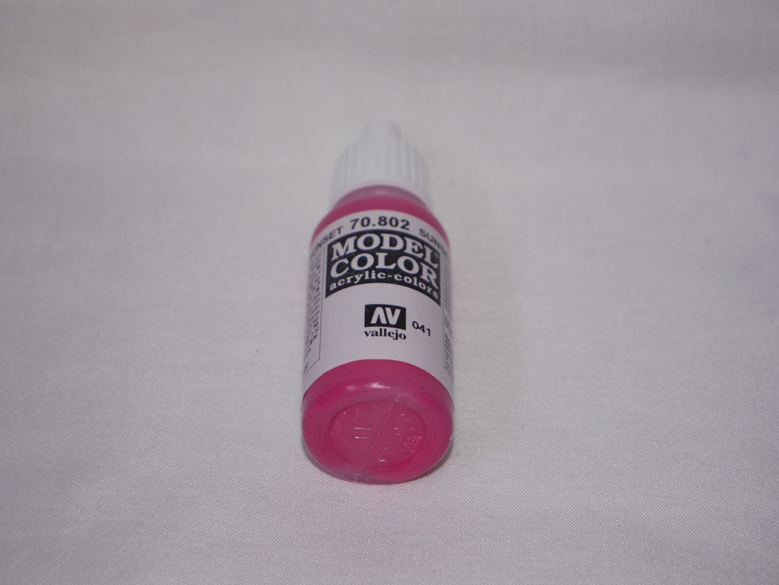 Vallejo Model Color Sunset Red Acrylic 17ml/0.57 fl oz Dropper Bottle - 70.802