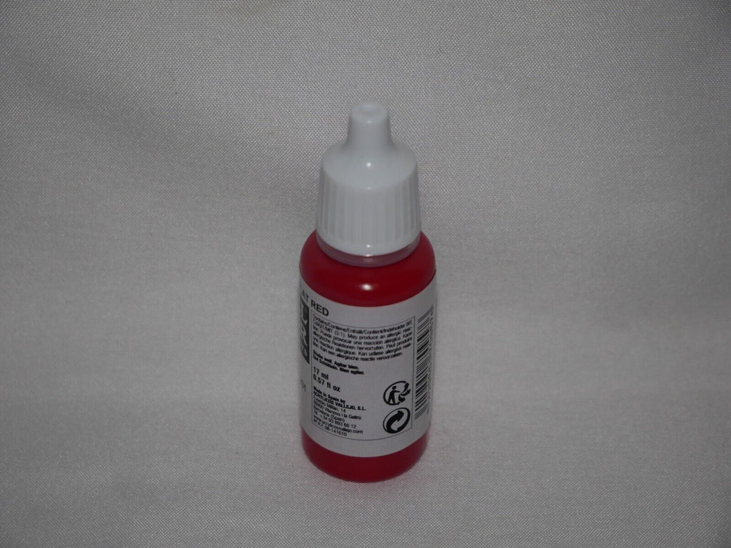 Vallejo Model Color Flat Red Acrylic 17ml/0.57 fl oz Dropper Bottle - 70.957