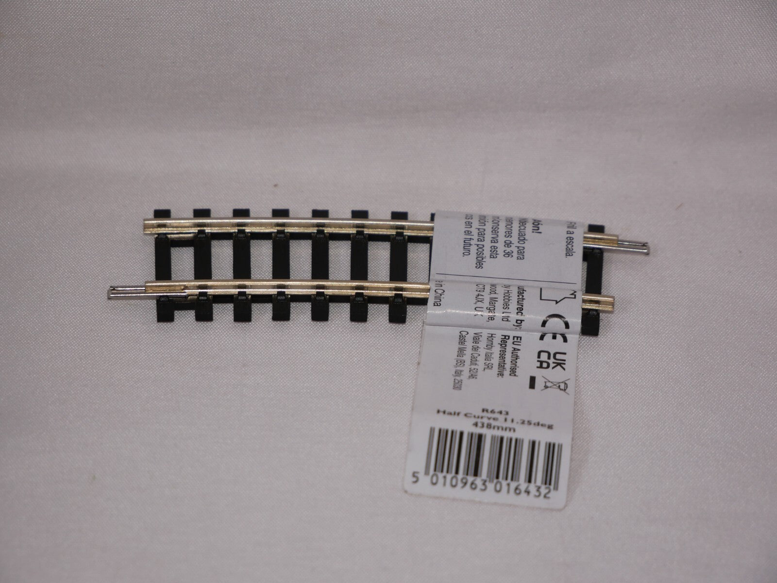 Hornby 1:76 Model Railway Track Single Piece 2nd Radius Half 11.25deg Curve R643