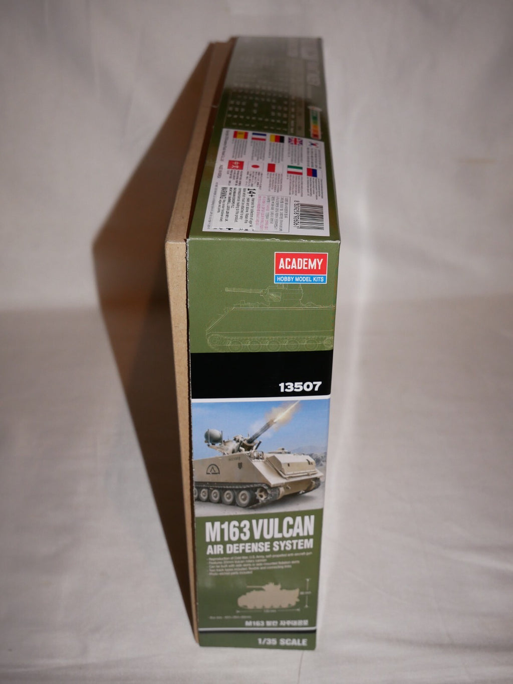 Academy Hobby Model Kits 1:35 M163 Vulcan Air Defense System Level 4 - 13507