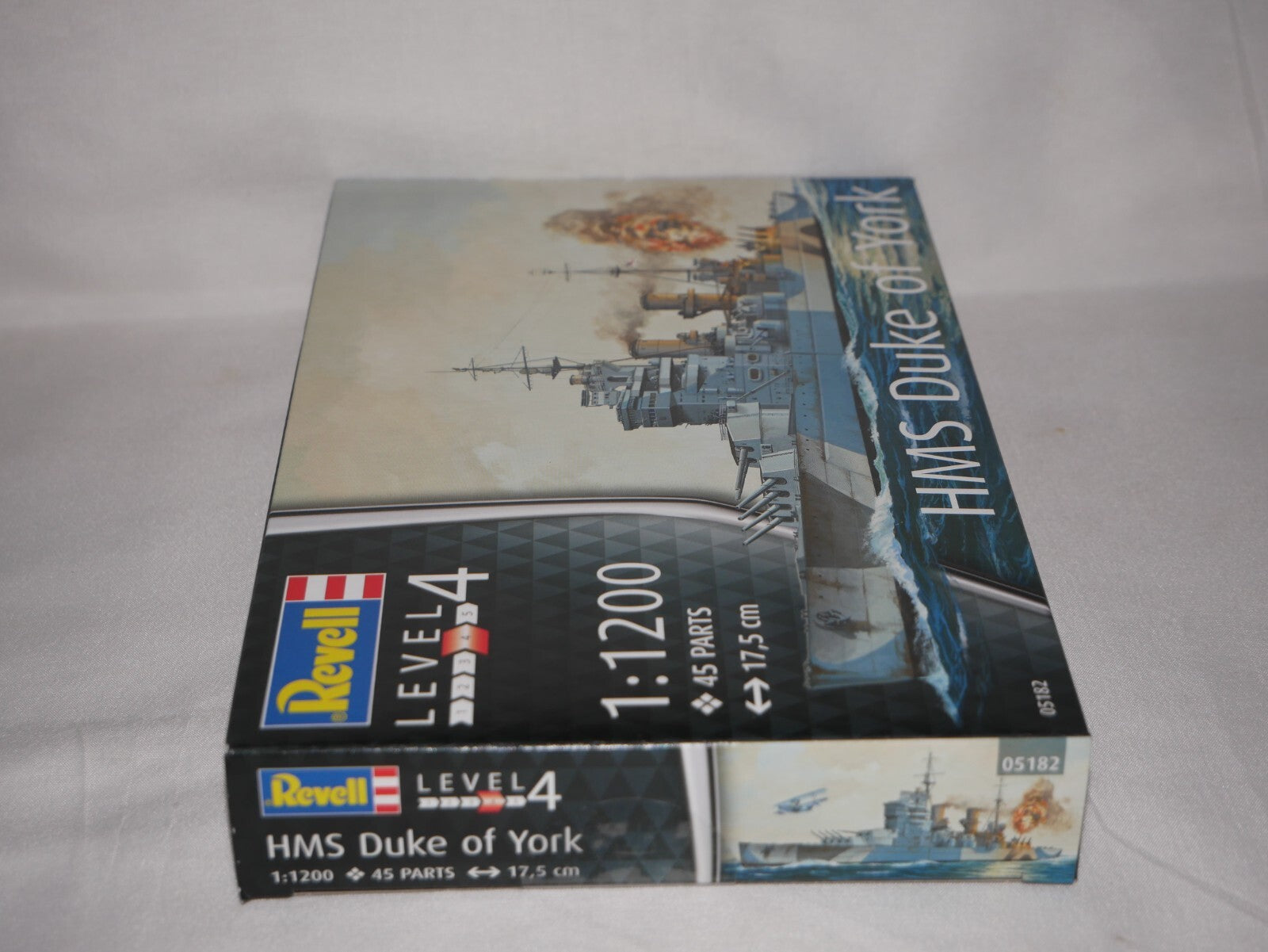 Revell 1:1200 HMS Duke of York WWII UK Battleship Model Kit Skill Level 4 05182