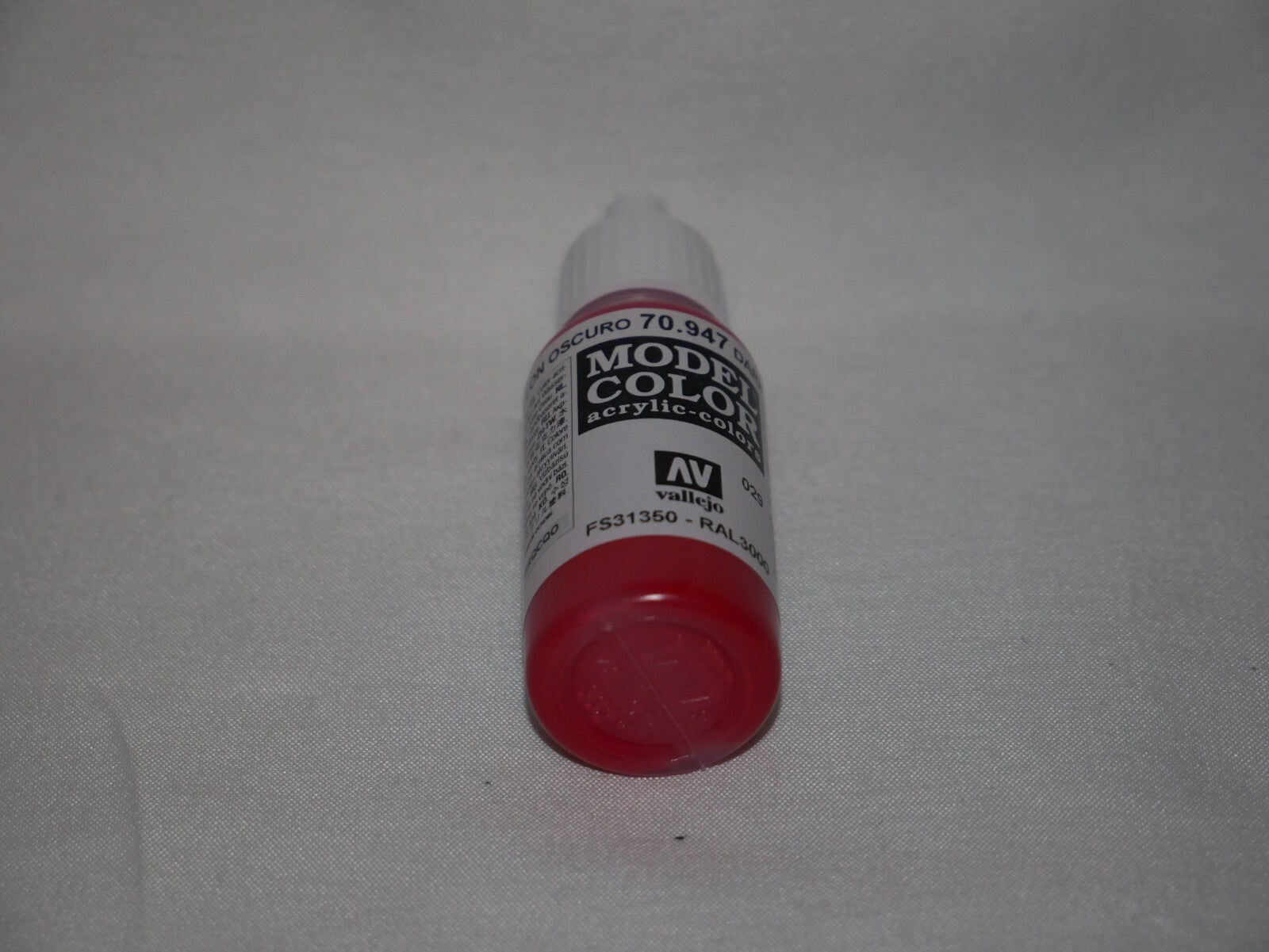 Vallejo Model Color Dark Vermilion Acrylic 17ml Dropper Bottle - 70.947