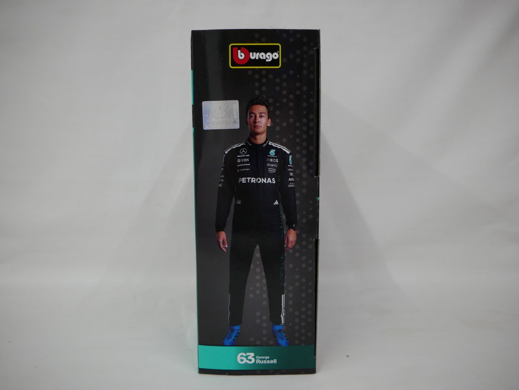 Burago 1:43 Scale Mercedes-AMG Petronas Forumla One Team Pit Pass Diorma Playset - #18-38458R