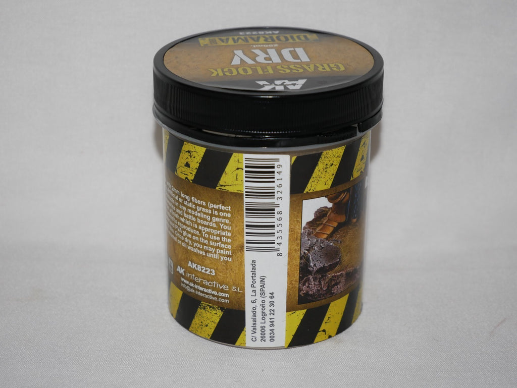AK Interactive Diorama Series 2mm Dry Grass Flock 250ml Plastic Tub - AK8223