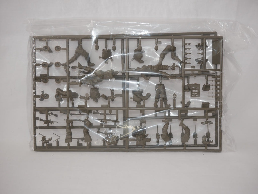 Tamiya Military Miniatures 1:35 Scale US Infantry West European Theater - 35048