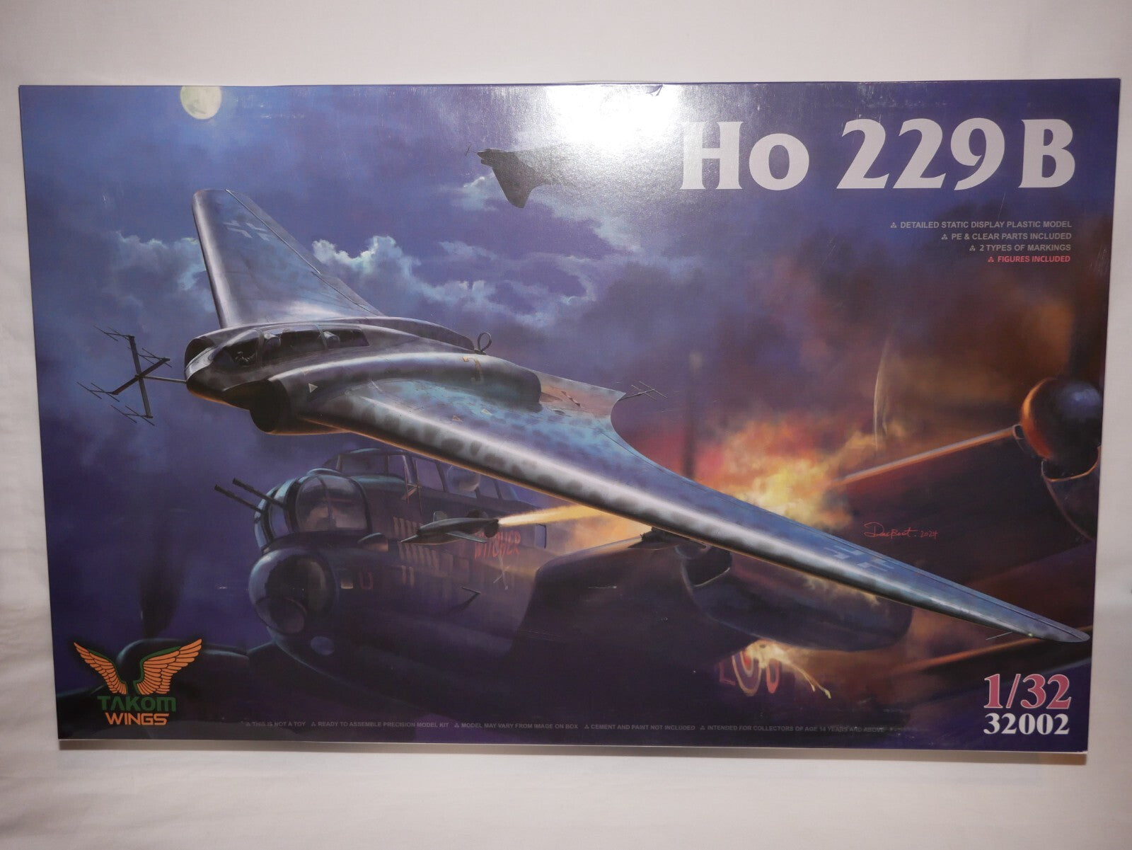 Takom Wings 1:32 Scale German Air Force Horten Ho 229B Flying Wing Bomber 32002