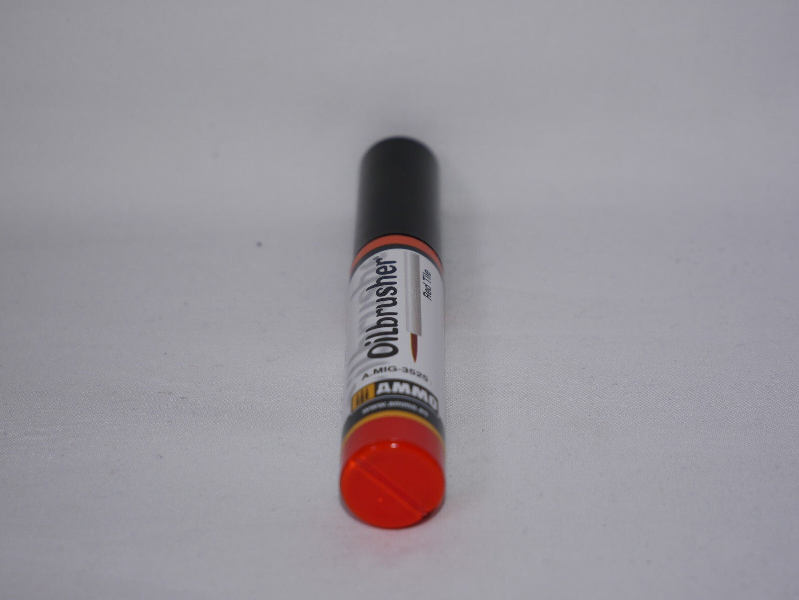 Ammo By Mig Jimenez Red Tile Oilbrusher With Fine Brush Applicator - A.MIG-3525