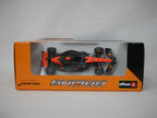 Burago 1:43 McLaren MCL39 Australian GP 2025 O.Piastri Pit Pass Diorma Playset -  #18-38457P