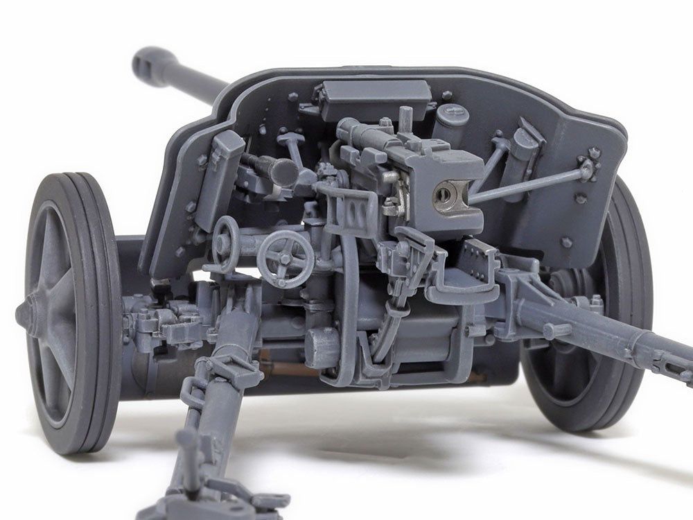 Tamiya 1:35 Scale WWII German 5cm Anti-Tank Gun (Pack38) Plastic Model Kit 35392