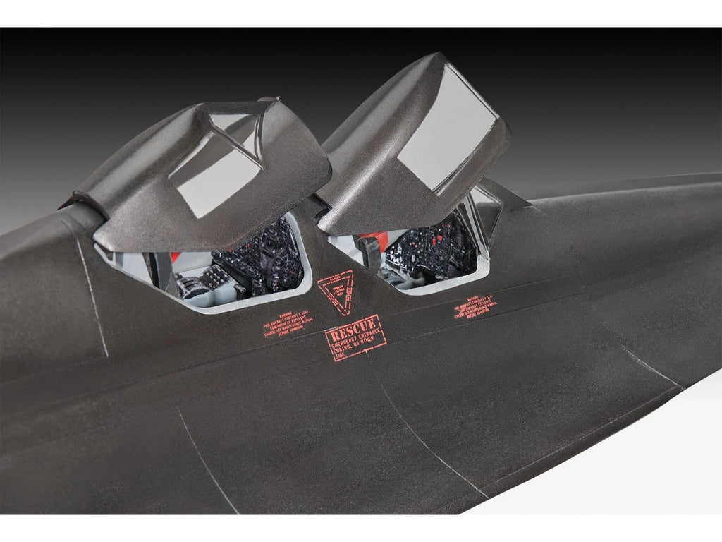 Revell 1:48 Scale Lockheed SR-71B Blackbird Training Version Skill Level 5 03751
