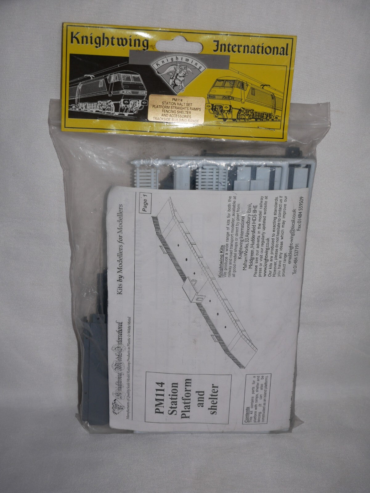 Knightwing OO/HO Station Halt Set Platform Straights Ramps Fencing Shelter - PM114
