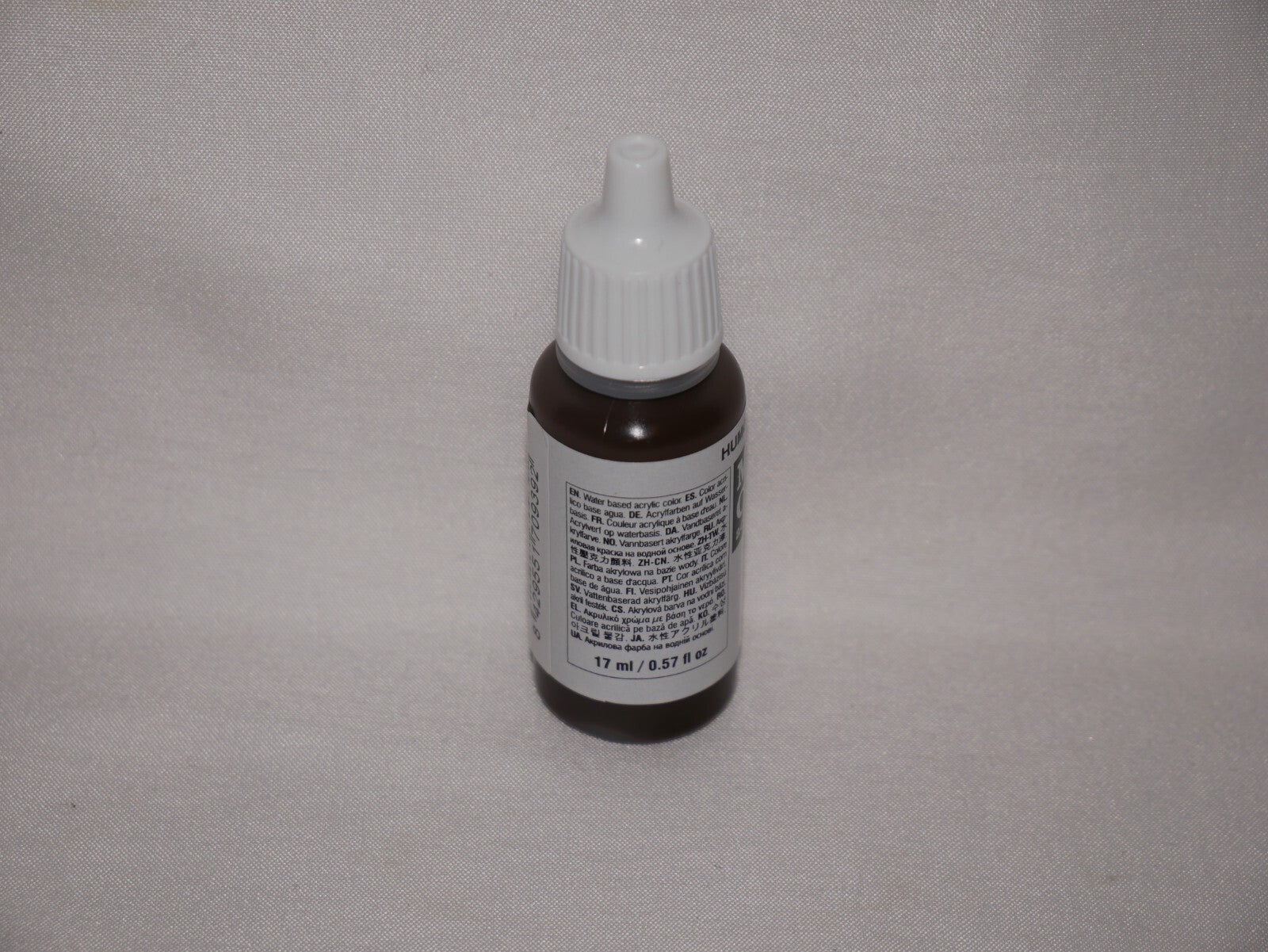 Vallejo Model Color Smoke Acrylic 17ml/0.57 fl oz Dropper Bottle - 70.939