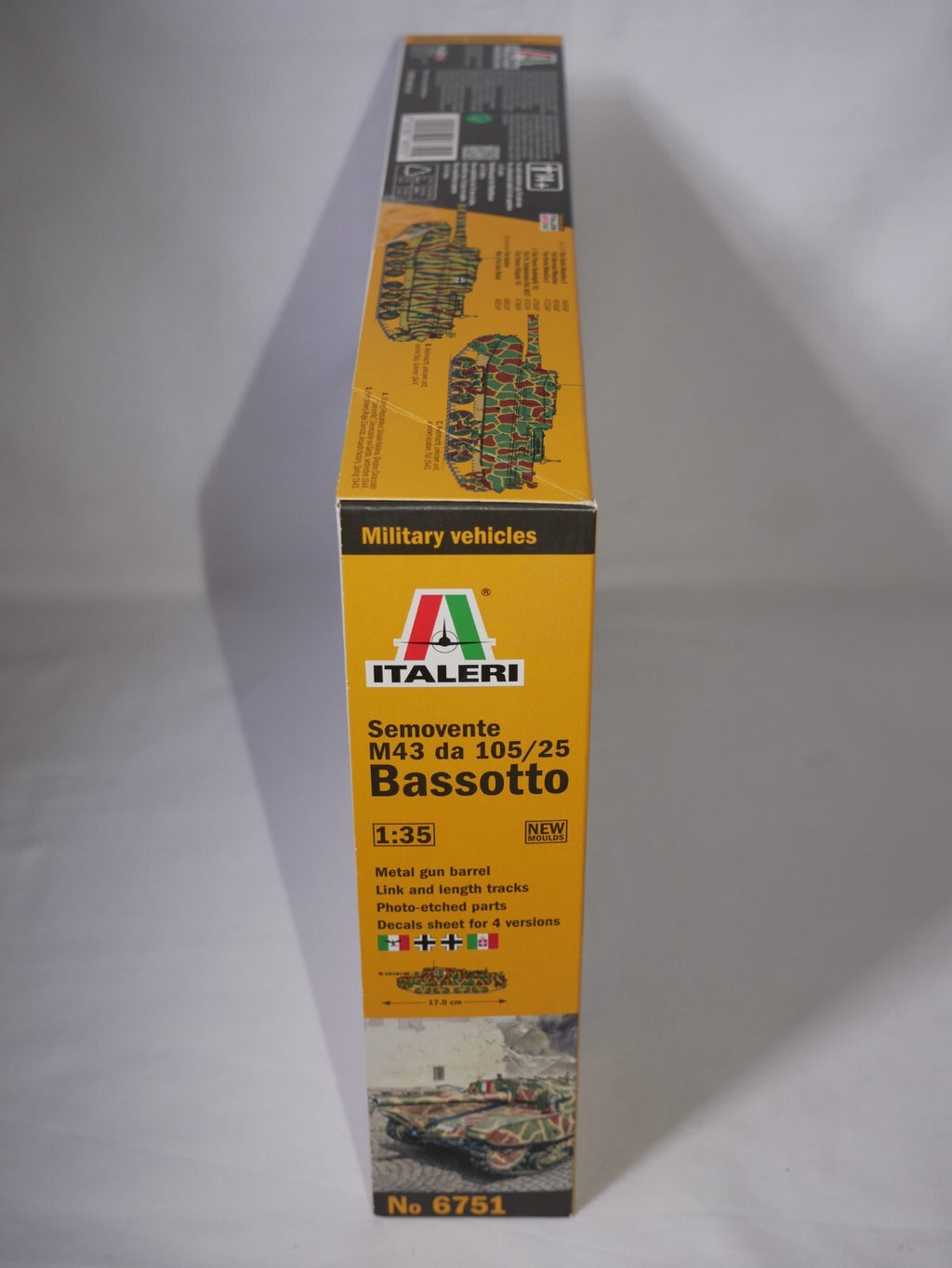 Italeri 1:35 Scale Semovente M43 da 105/25 Bassotto Model Skill Level 4 - 6751