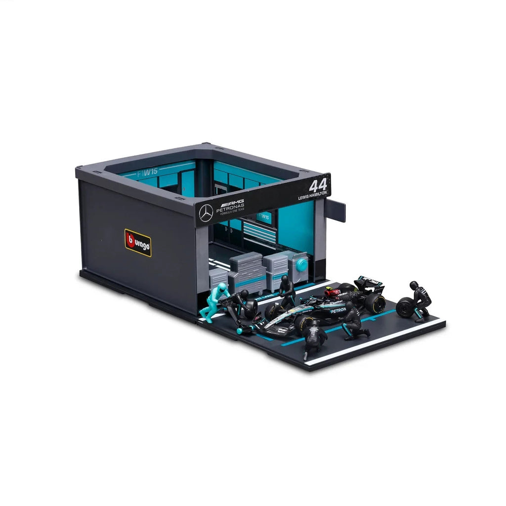 Burago 1:43 Scale Mercedes-AMG Petronas Forumla One Team Pit Pass Diorma Playset - #18-38452H