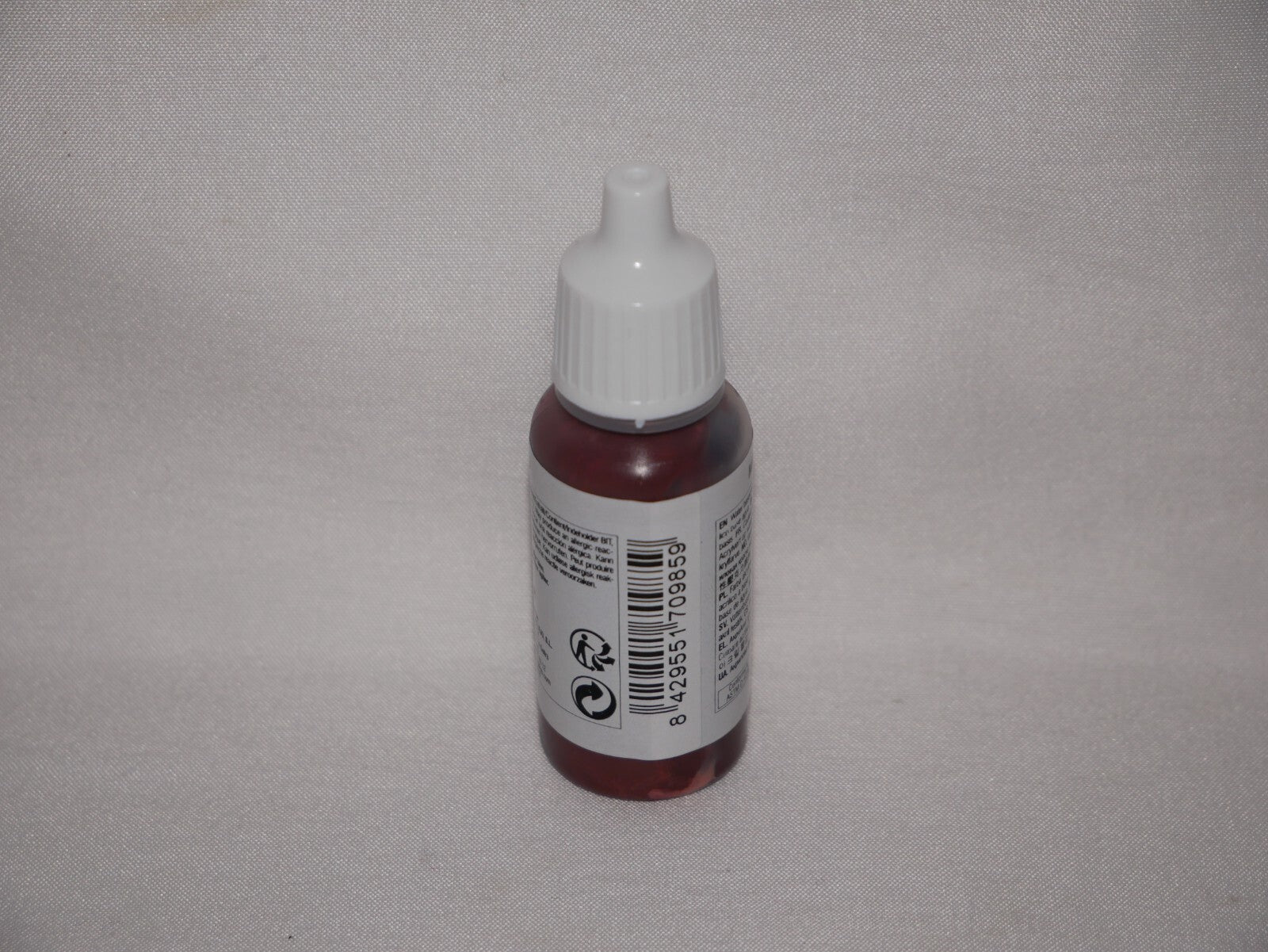 Vallejo Model Color Hull Red Acrylic 17ml/0.57 fl oz Dropper Bottle - 70.985