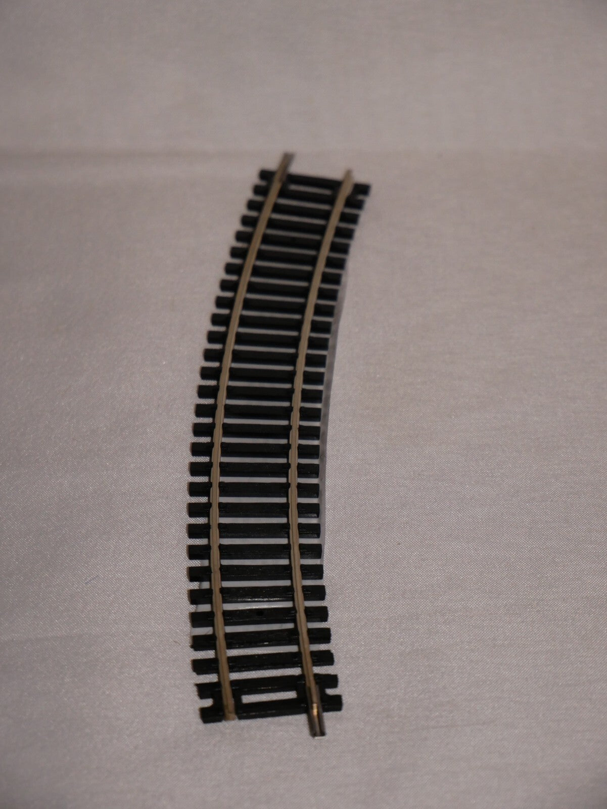 Hornby 1:76 Model Railway Track Single Piece 3rd Radius Standard Curve Arc R608