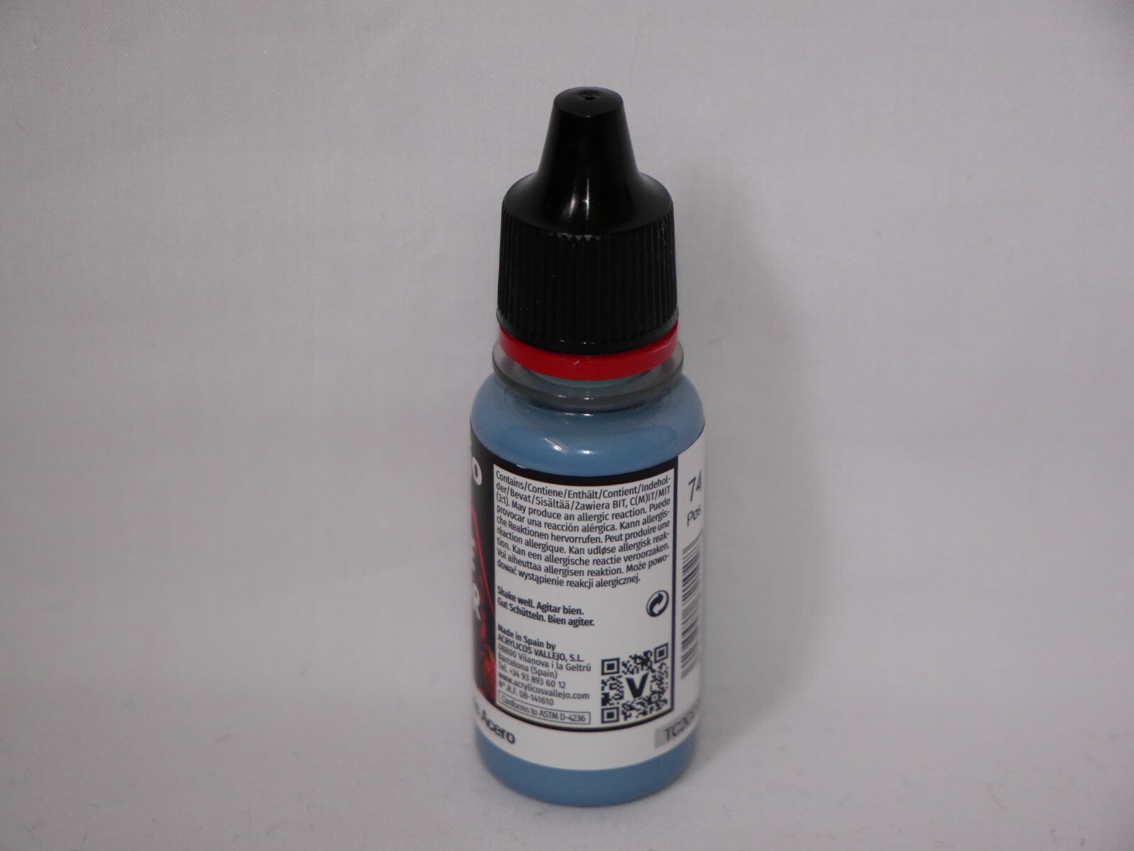 Vallejo Game Color Acrylic Range Steel Grey 18ml/0.6 fl oz Dropper Bottle 72.102