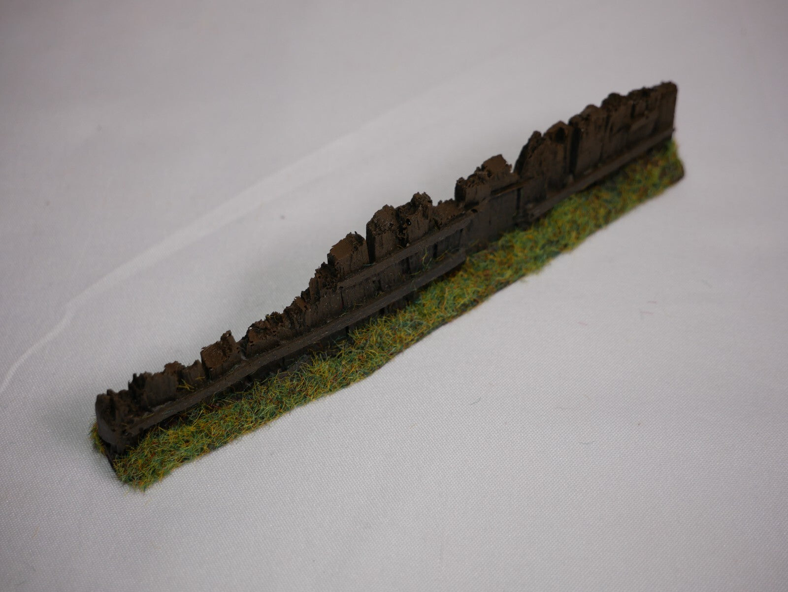 Javis "Countryside" Scenics "OO" Old Damaged Dark Brown Sleeper Fencing PF11