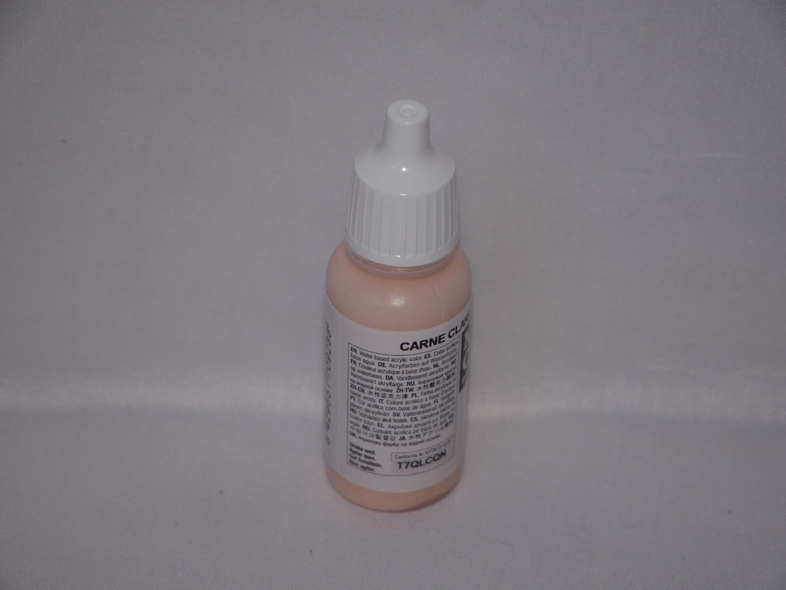 Vallejo Model Color Light Flesh Acrylic 17ml /0.57 fl oz Dropper Bottle - 70.928