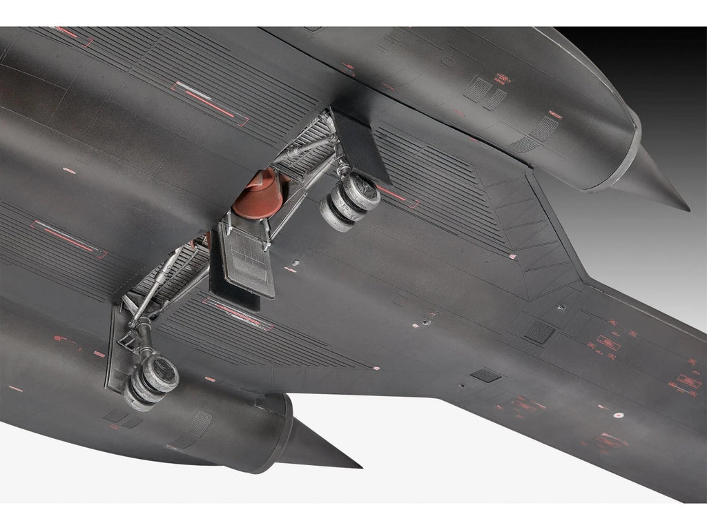Revell 1:48 Scale Lockheed SR-71B Blackbird Training Version Skill Level 5 03751