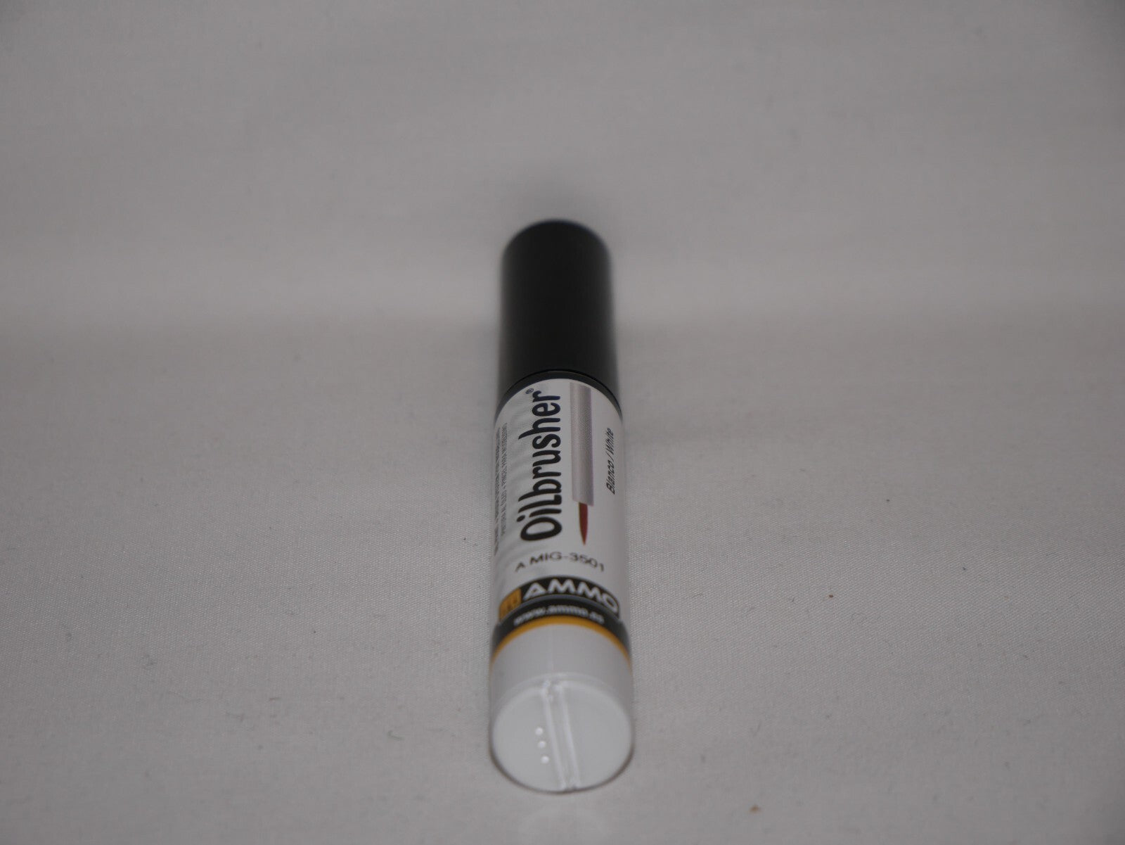 Ammo By Mig Jimenez Oilbrusher Range White With Fine Brush Applicator A.MIG-3501