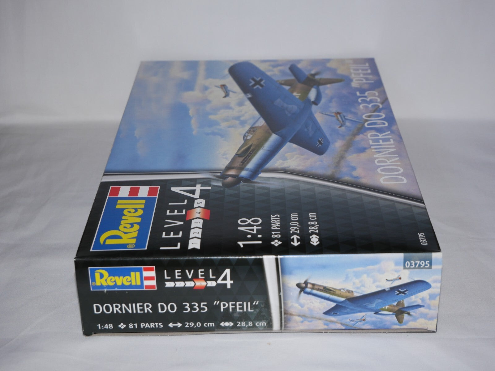 Revell 1:72 Scale Dornier Do 335 "PFEIL" Model Aircraft Kit Skill Level 4 03795