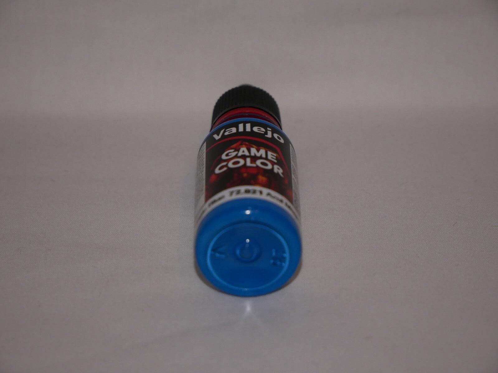 Vallejo Game Color Acrylic Range Magic Blue 18ml/0.6 fl oz Dropper Bottle 72.021