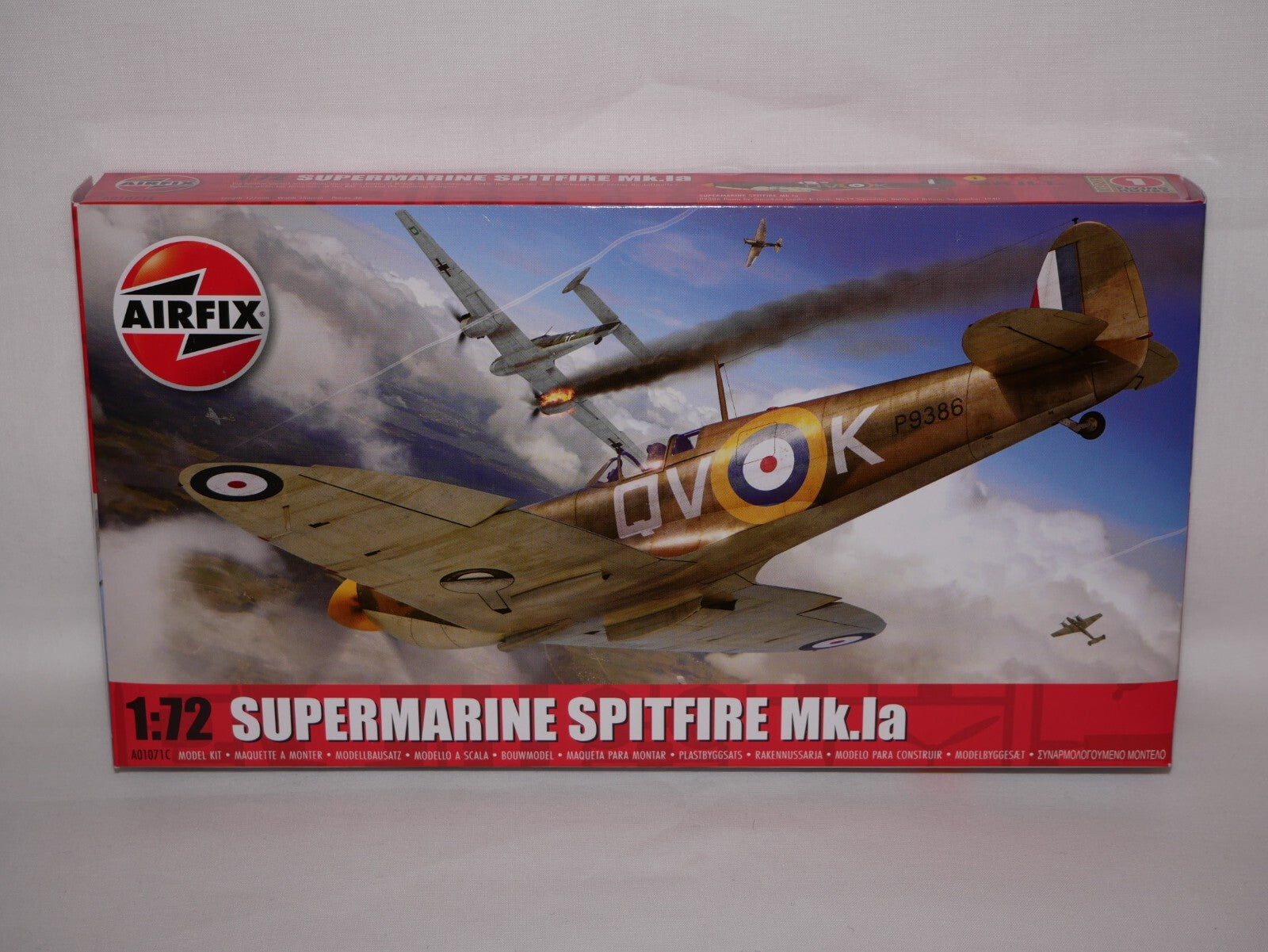 Airfix 1:72 Scale Model WWII Supermarine Spitfire Mk.Ia Skill Level 1 - A01071C