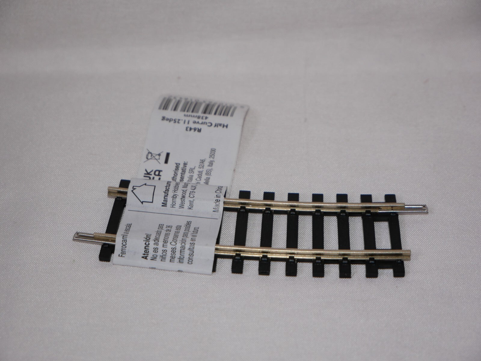 Hornby 1:76 Model Railway Track Single Piece 2nd Radius Half 11.25deg Curve R643