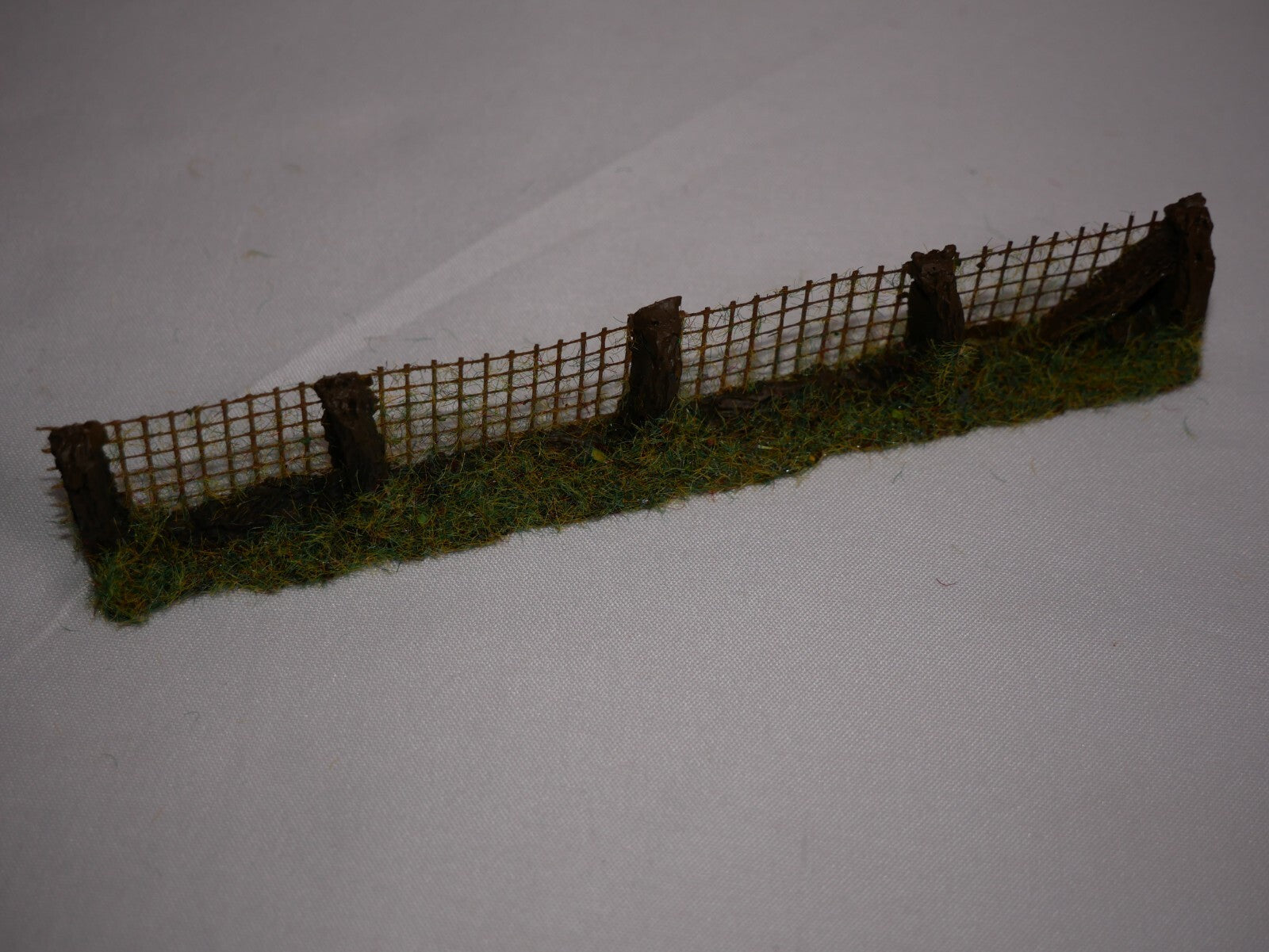 Javis "Countryside" Scenics "OO" Gauge Wire Fencing PF12
