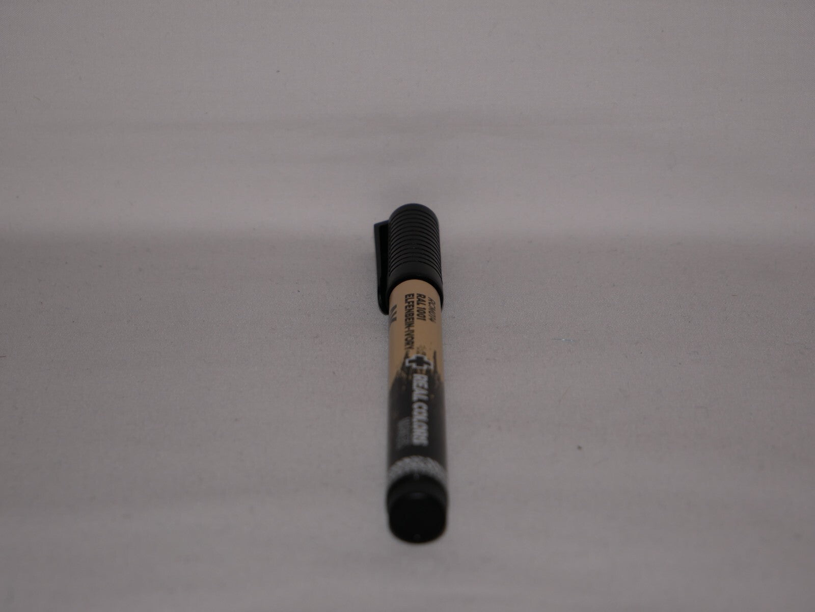 AK Interactive Real Colors Acrylic Marker Pens RAL 1001 Elfenbein-Ivory - RCM014