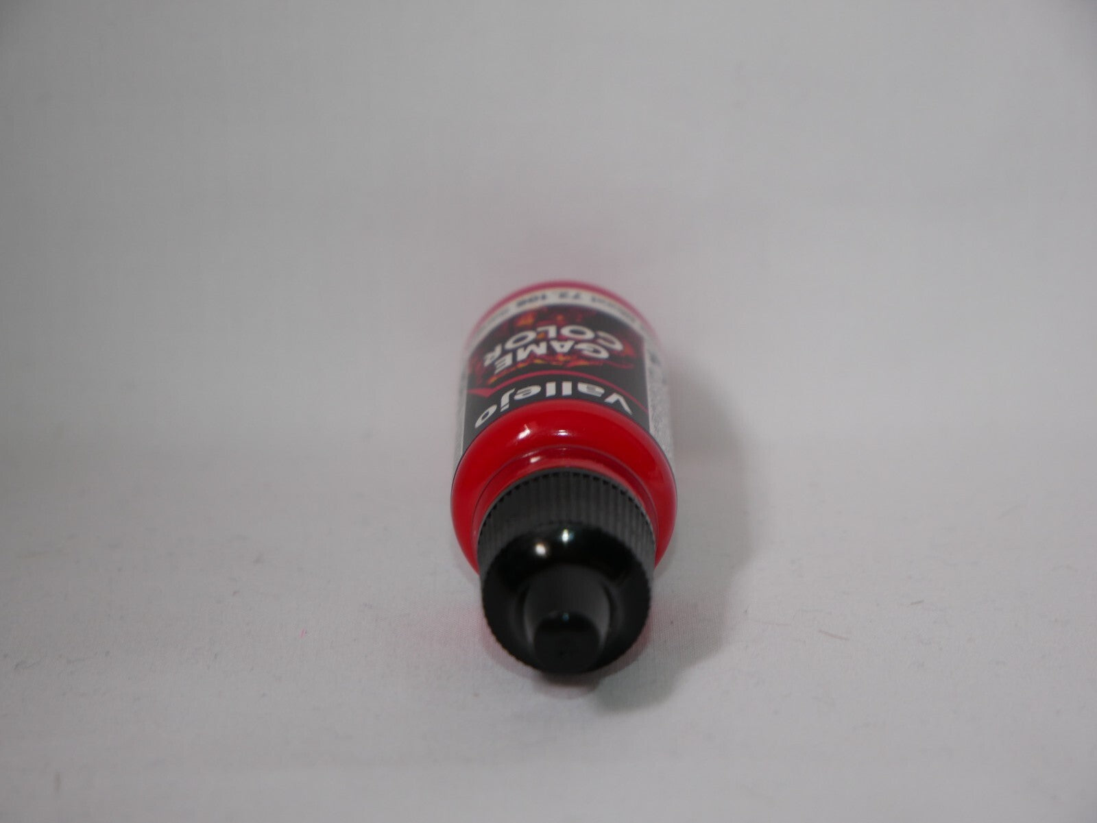 Vallejo Game Color Acrylics Scarlet Blood 18ml/0.6 fl oz Dropper Bottle - 72.106
