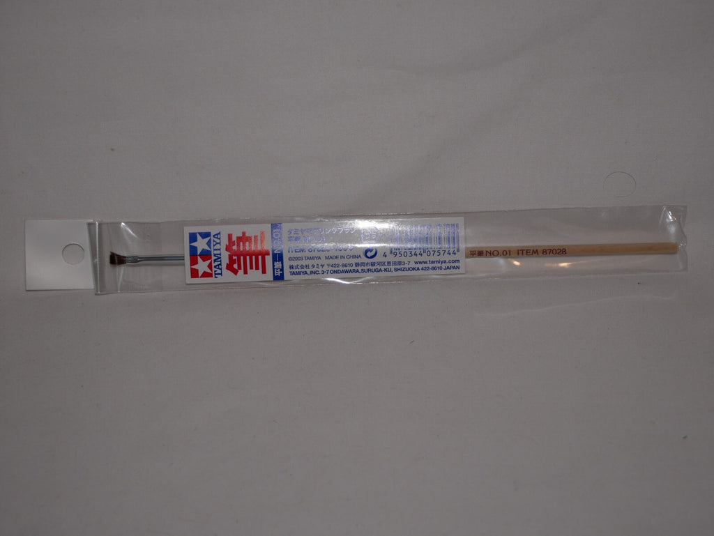 Tamiya Wooden Handle Horse-Hair Bristled No.01 Flat Modelling Paint Brush 87028