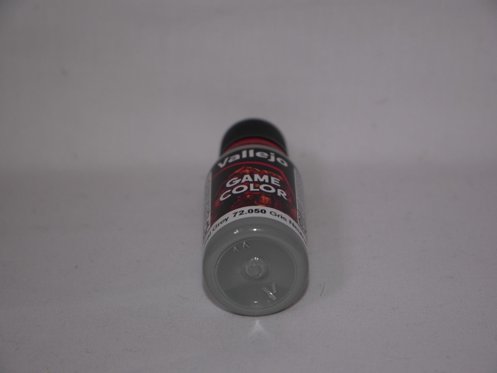 Vallejo Game Color Acrylics Neutral Grey 18ml/0.6 fl oz Dropper Bottle - 72.050