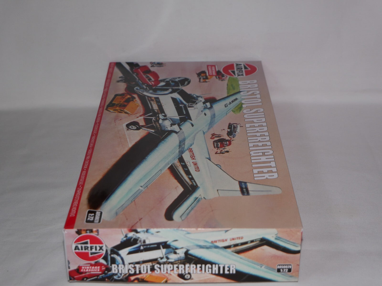 Airfix Vintage Classics 1:72 Scale Bristol Superfreighter Skill Level 2 A05002V
