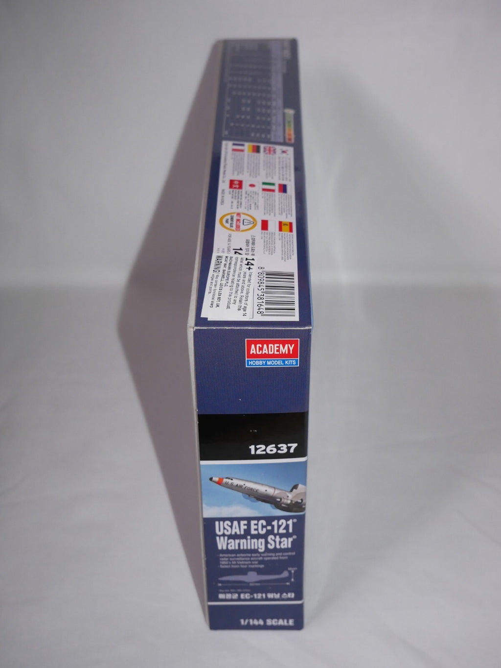Academy Model Kits 1:144 USAF Lockheed EC-121 Warning Star Skill Level 4 - 12637