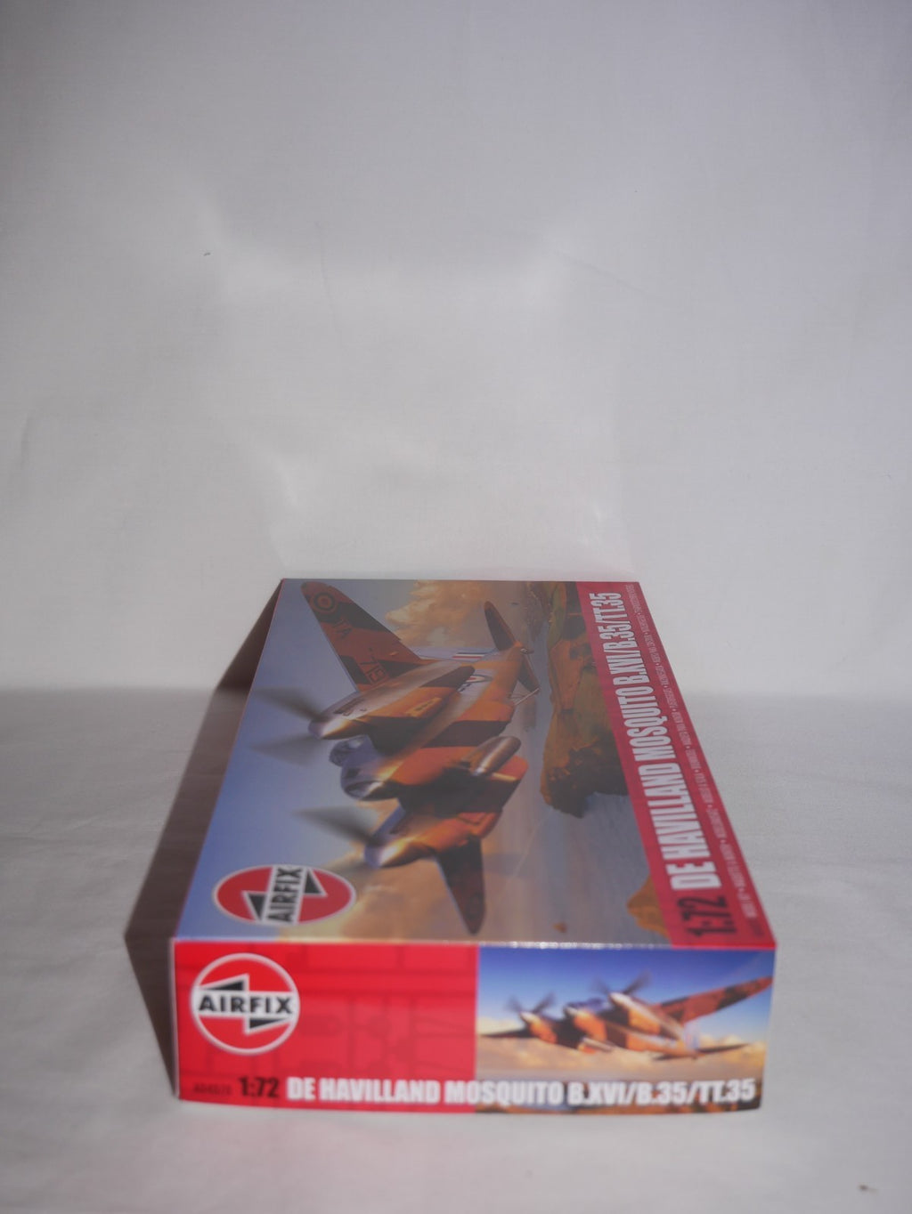 Airfix 1:72 Scale De Havilland Mosquito B.XVI/B.35/TT.35 Skill Level 2 - A04070