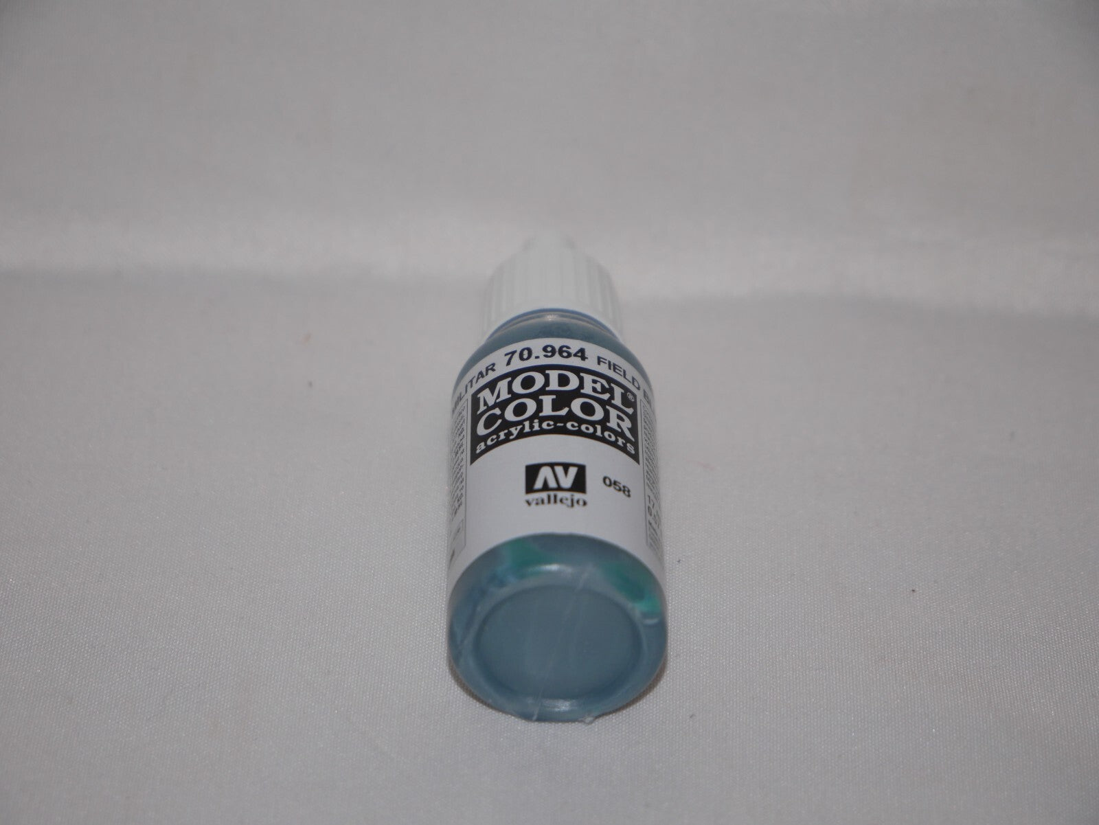 Vallejo Model Color Field Blue Acrylic 17ml /0.57 fl oz Dropper Bottle - 70.964